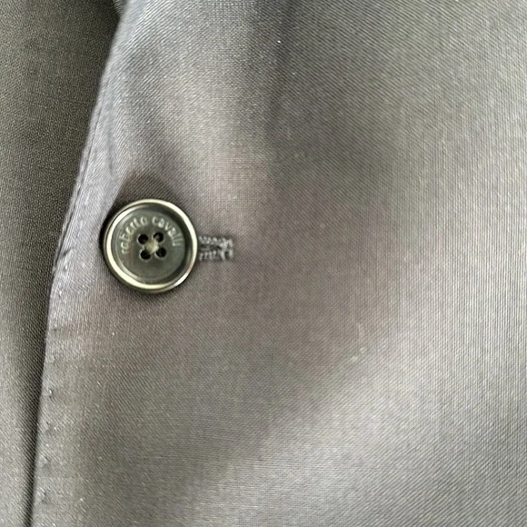 Men’s navy blazer